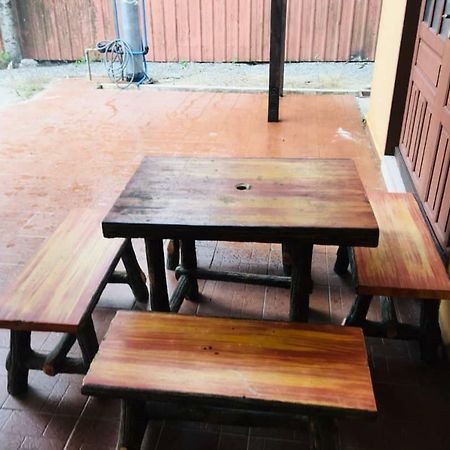 Abah Homestay Куала Теренгану Екстериор снимка